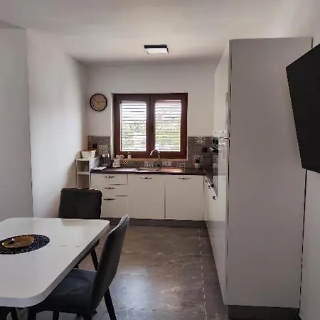 Apartment Niko *