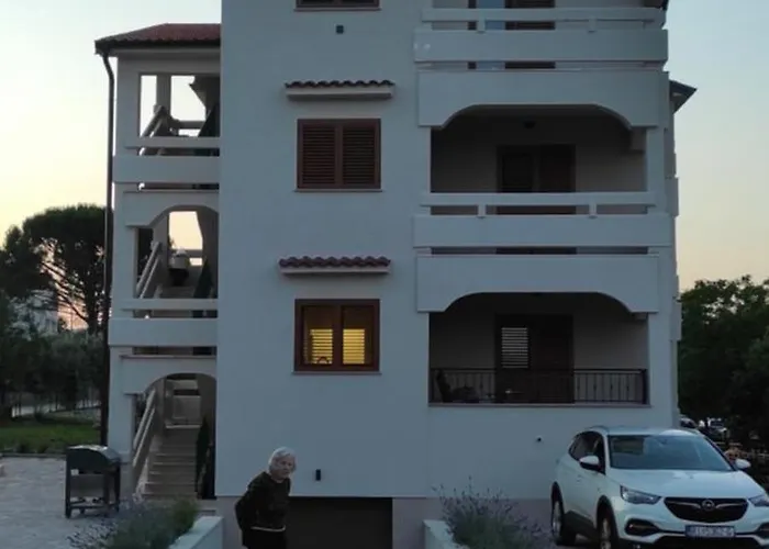 Niko Apartament