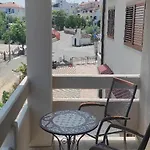 شقة Niko بورات